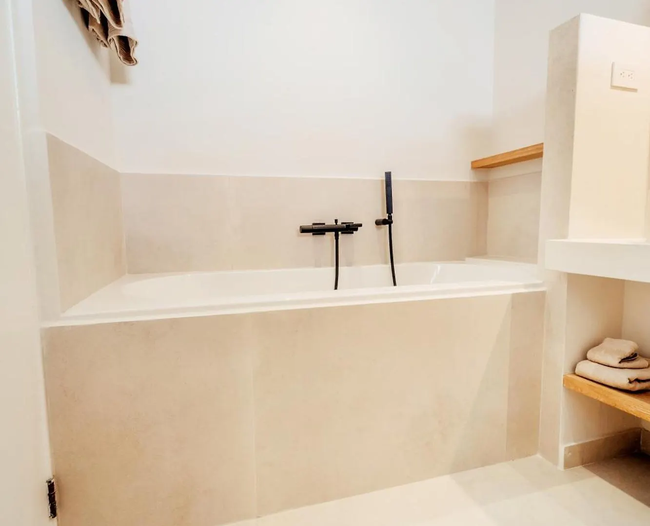 Bohemian Villa Palm Beach, Private Pool, 4Bdr